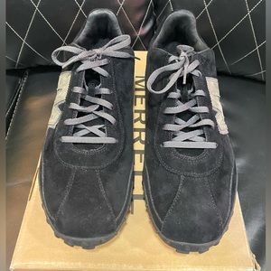 Merrell Mens black suede lace up footwear size 10 1/2
